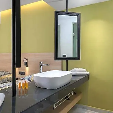 Avra Hotel