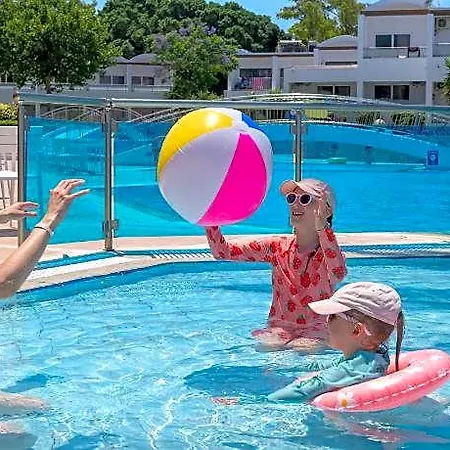 Avra Hotel 4*